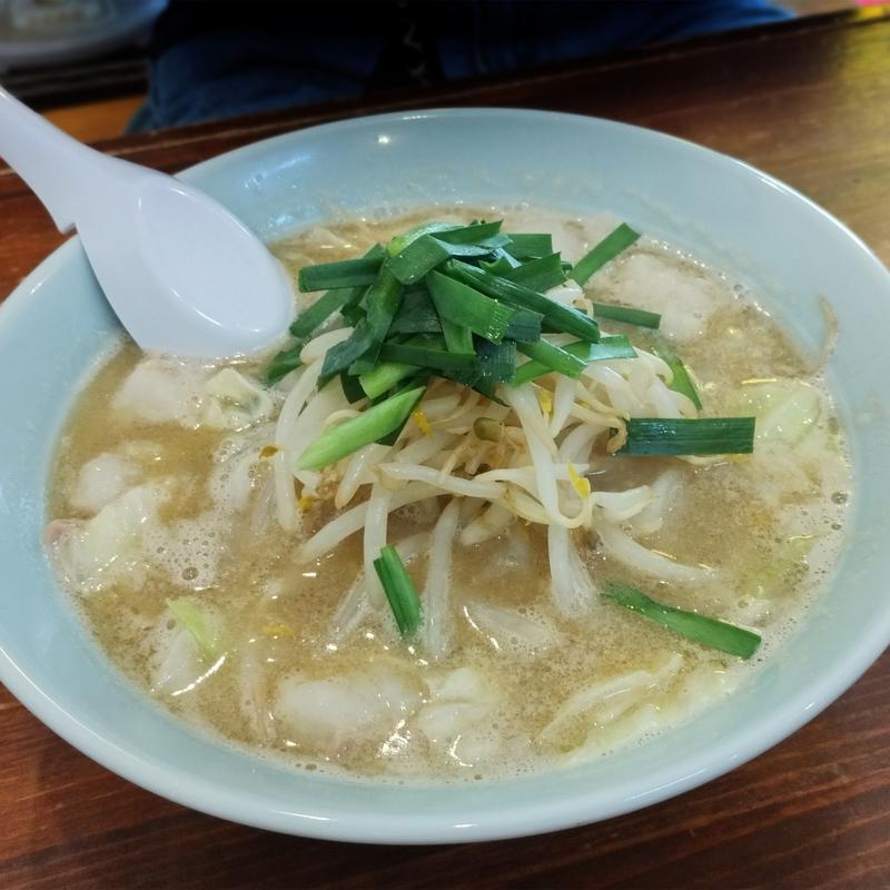 もつらーめん(らーめん 神(じん))