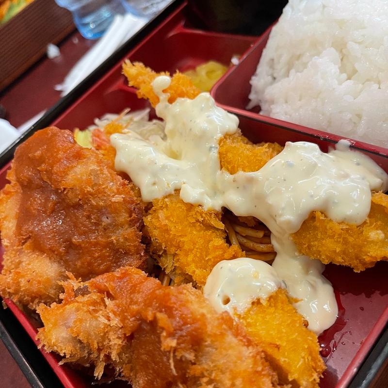 エビフライヒレカツ弁当(穂里館)