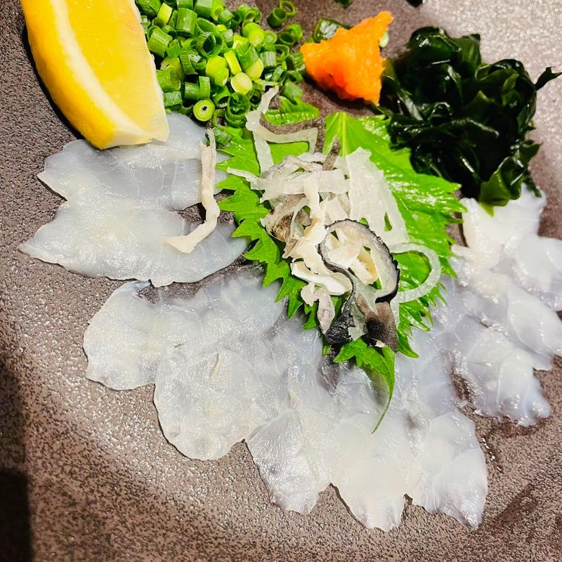 ふぐ刺し(魚鮮水産 アイスタ新山口店 （ウオセンスイサン）)