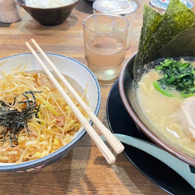 (横浜家系ラーメン 無限家)