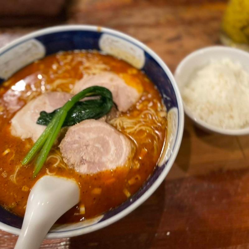 坦々麺（だんだんめん）(支那麺はしご 入船店)