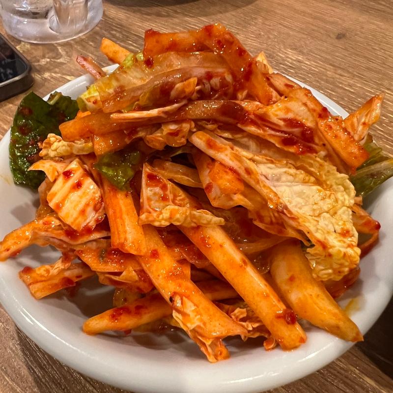 生キムチ(にんにく焼肉 プルシン 三軒茶屋店)