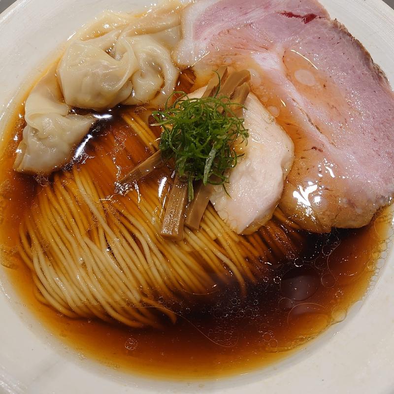 ワンタン醤油らぁ麺(Ramen Break Beats（ブレイクビーツ）)