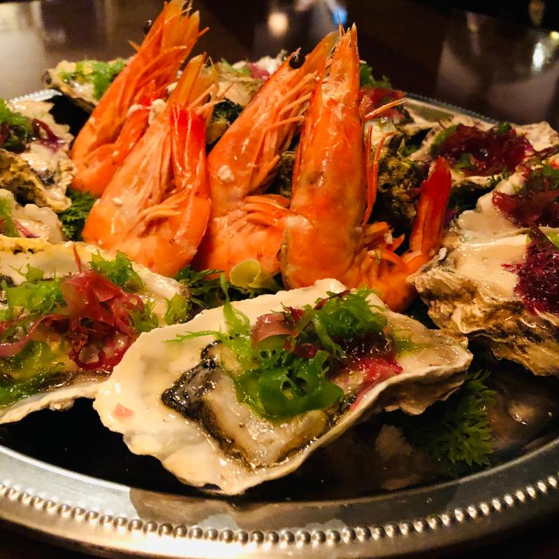 諫早産牡蠣と海藻のカルパッチョと鮑と天使の海老(B・B13BAR （ビー・ビー サーティーン バー）)