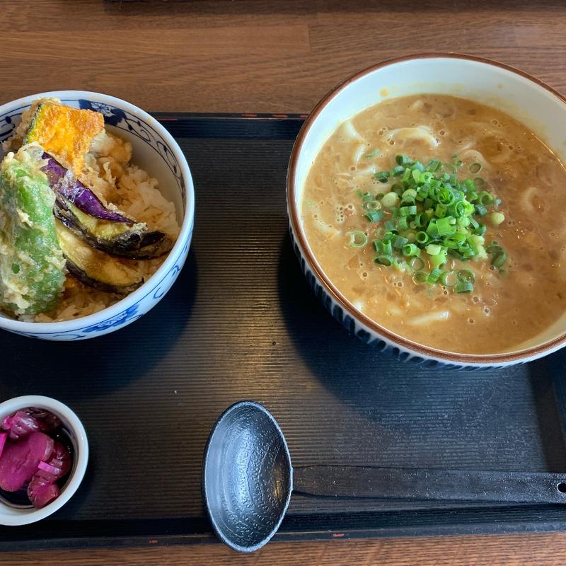 カレーうどん・天然えび小天丼セット(たんた家 （たんたや）)