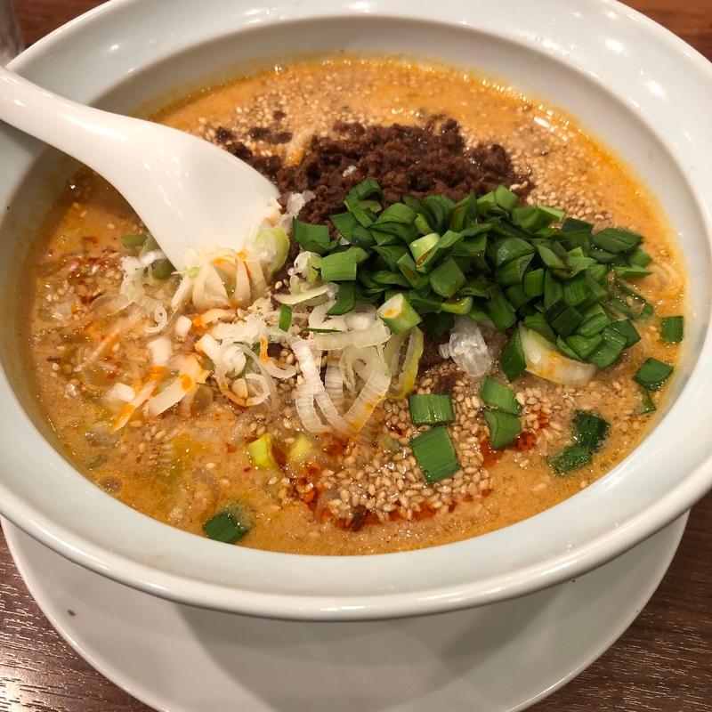 白胡麻担々麺(蒼龍唐玉堂 吉祥寺店 （ソウリュウトウギョクドウ）)