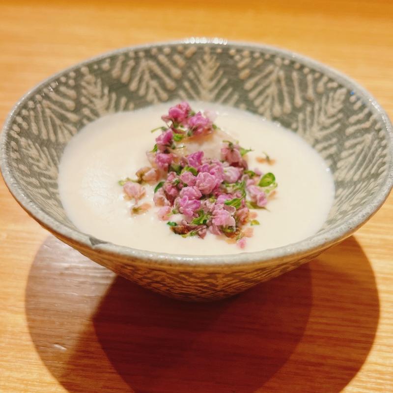 里芋の唐揚げ酒盗クリーム(虎ノ門 とだか)