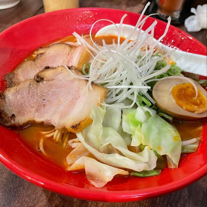 赤万丈ラーメン(万丈)