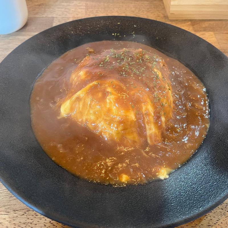 デミグラスソースオムライス(＃KOKUBAN (コクバン))