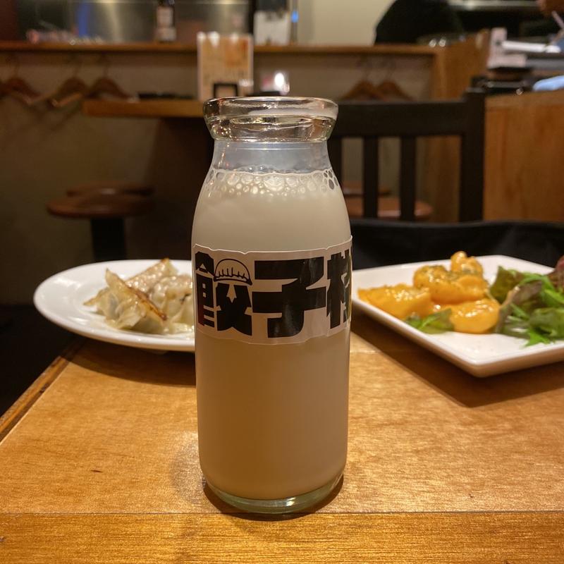 餃子楼のアーモンドミルク割り(餃子楼)