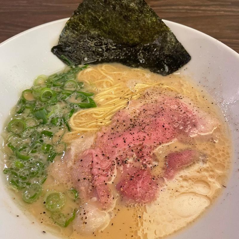 豚骨ラーメン白(俺の豚骨橋本)