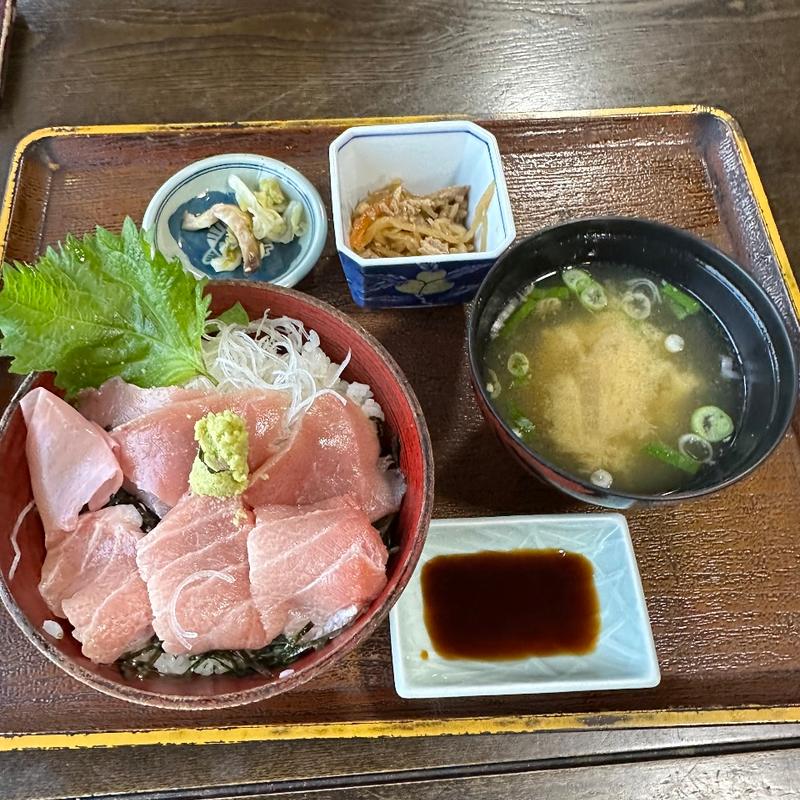 本マグロ鉄火丼(あかま味どころ)