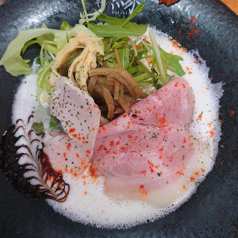 鯛塩濃厚ラーメン(鯛塩そば 縁)