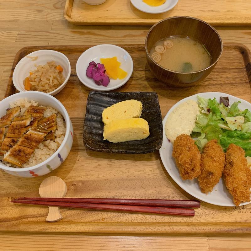 牡蠣フライと穴子めし(みやじま食堂)