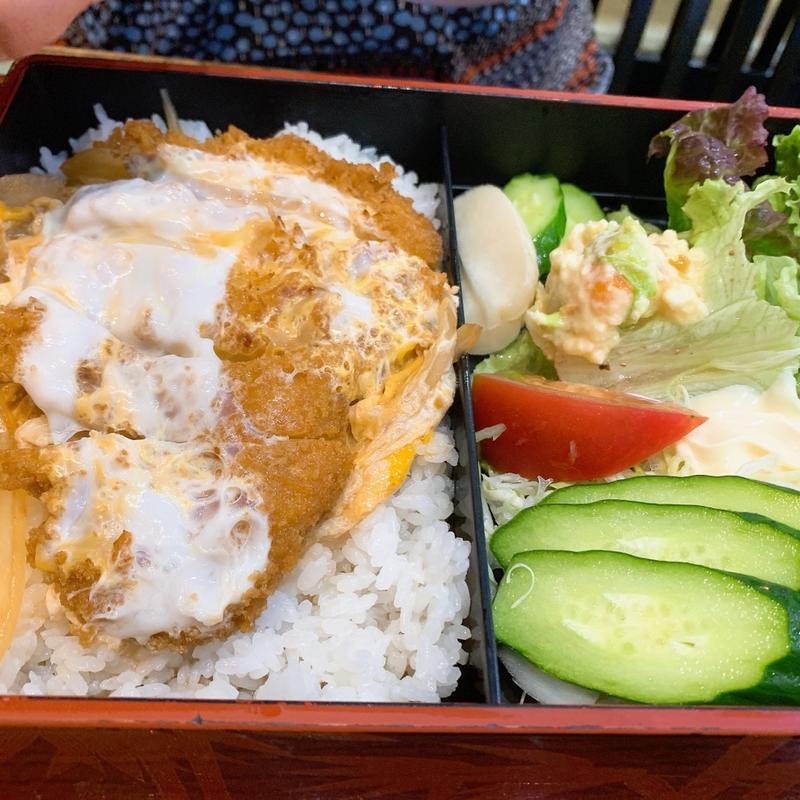 かつ丼(越後十日町 小嶋屋 本店 （えちごとおかまち こじまや）)