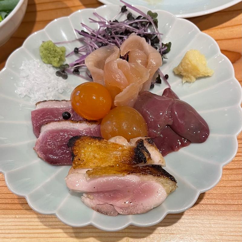 名物丹波黒どり とり刺し4種盛り(鉄板ぢどり焼TARO大阪福島本店)