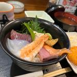 海鮮丼定食(寿司居酒屋 すし旬 千種本店)