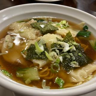 ワンタン麺(チャイナスター中華菜館)
