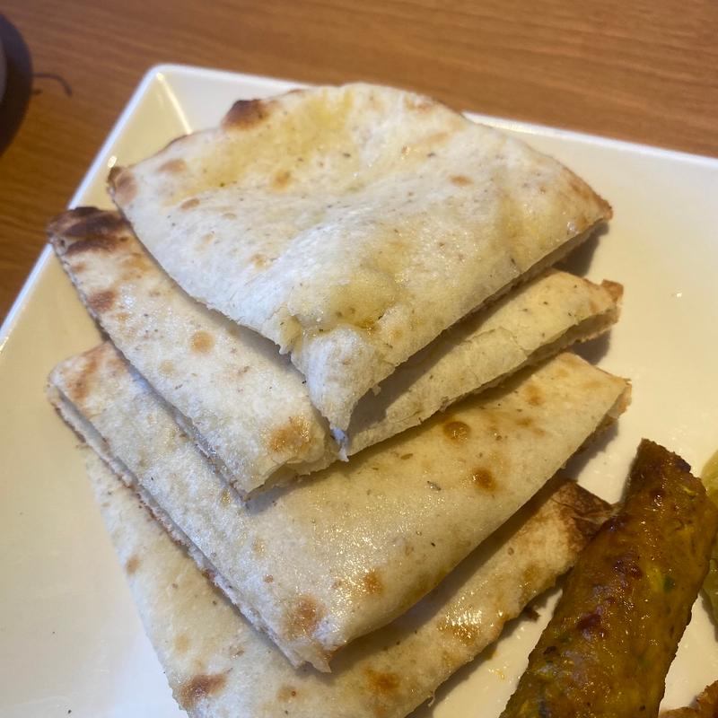 ポテマヨチーズナン(アバシ 学研都市店)