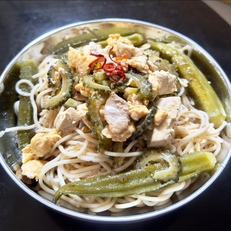 冷製ゴーヤチャンプルパスタ(ベルクス 東墨田店)