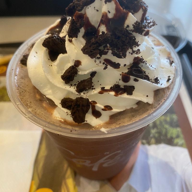 オレオクッキーチョコフラッペ(マクドナルド 重留店)