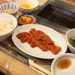 ロース定食(焼肉レストラン米内)