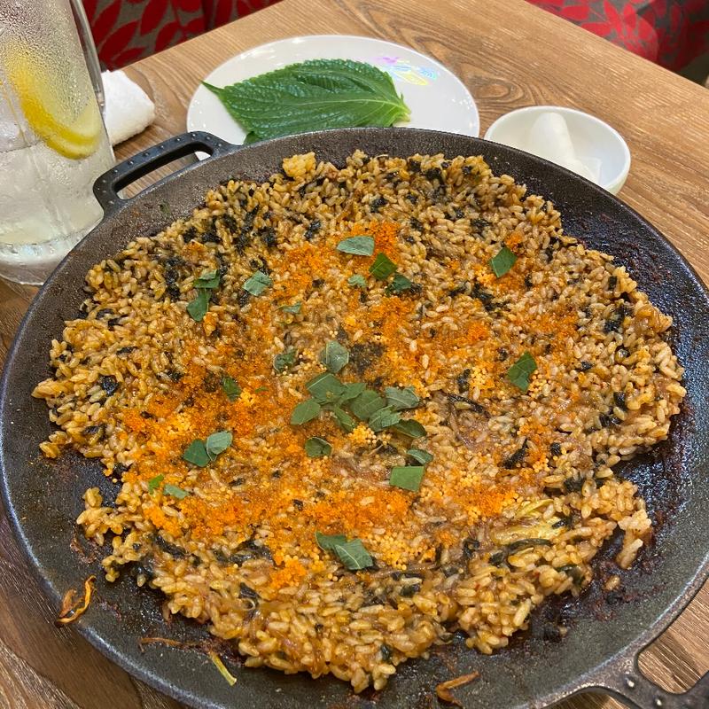  〆のとびっこチャーハン（中）(韓国大衆酒場 ラッキーソウル 西新宿)