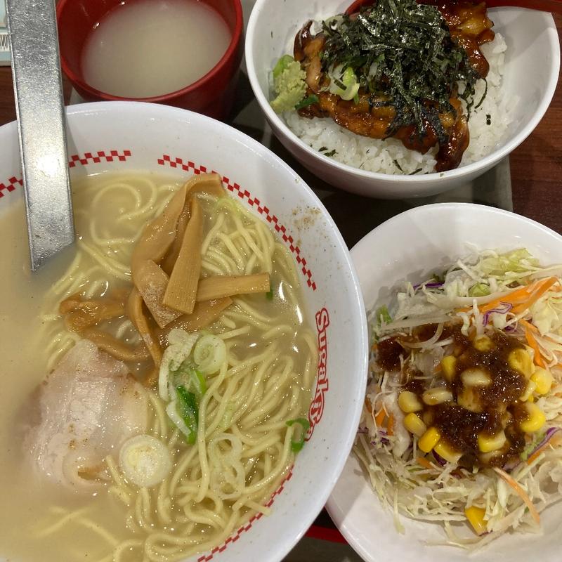 ラーメン焼き鶏まぶしサラダセット(スガキヤ 大高イオンモール店)
