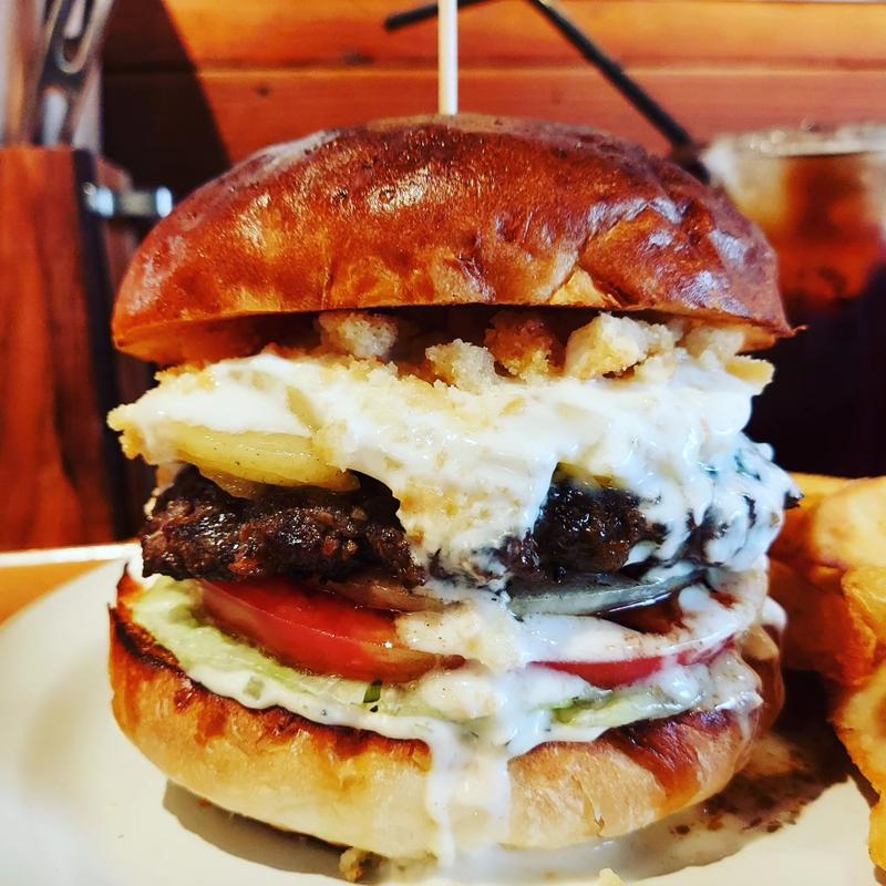 キウイクラムバーガー(あべのDining BUZZ)