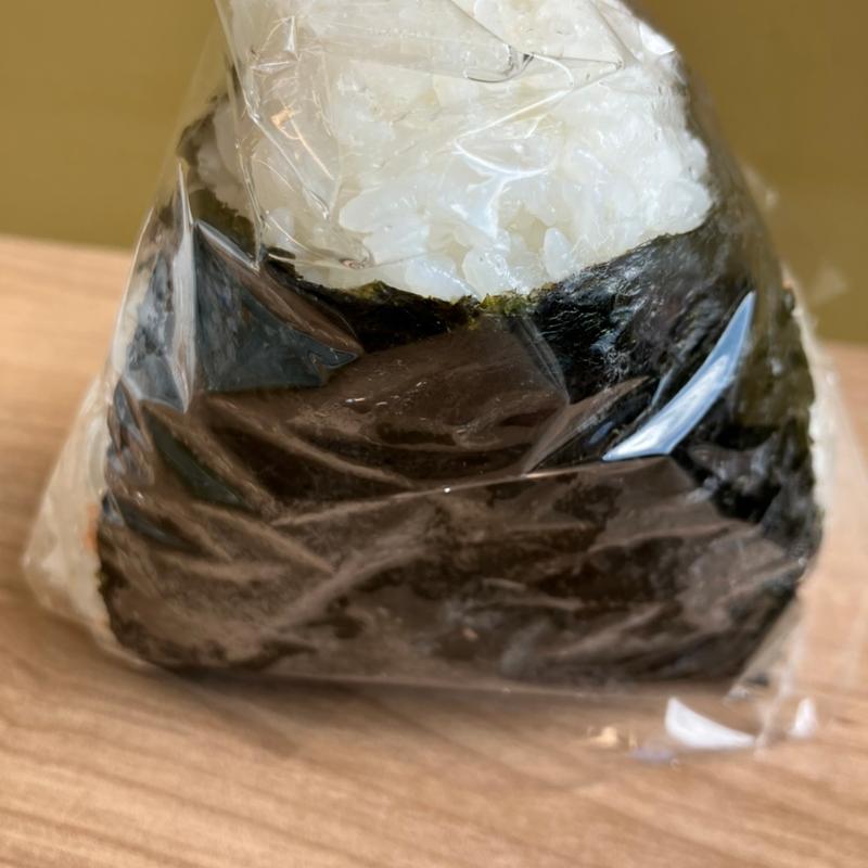 たらこおにぎりジャンボ（梅、鮭ミックス）(ありんこ オーロラタウン店)