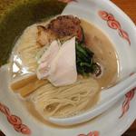 濃厚鶏白湯らーめん(noodle kitchen 六九麺)