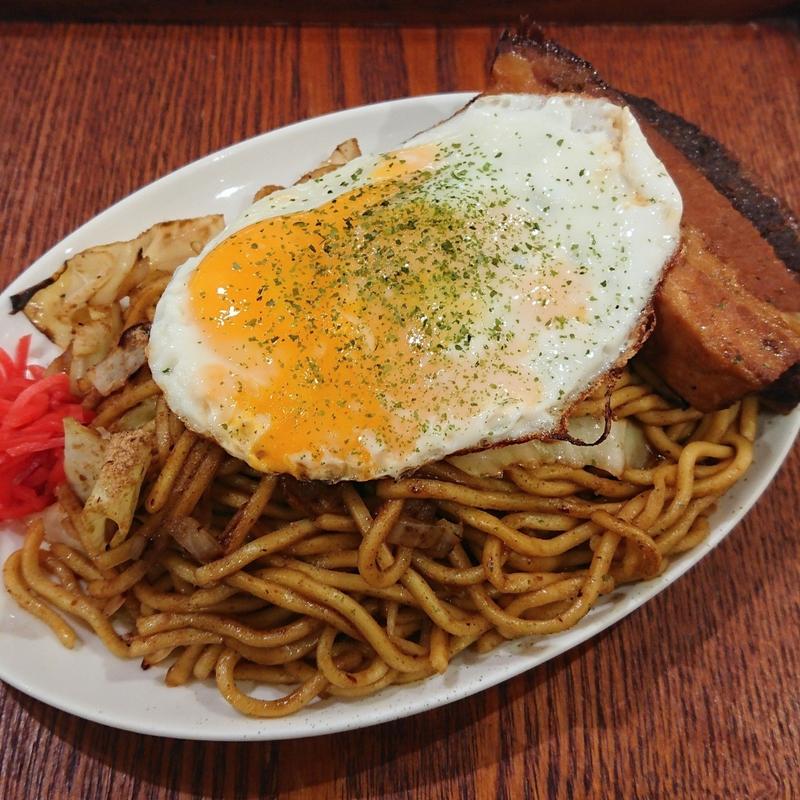 竹岡式チャーシュー焼きそば【太麺】(大衆食事処 三田食堂)