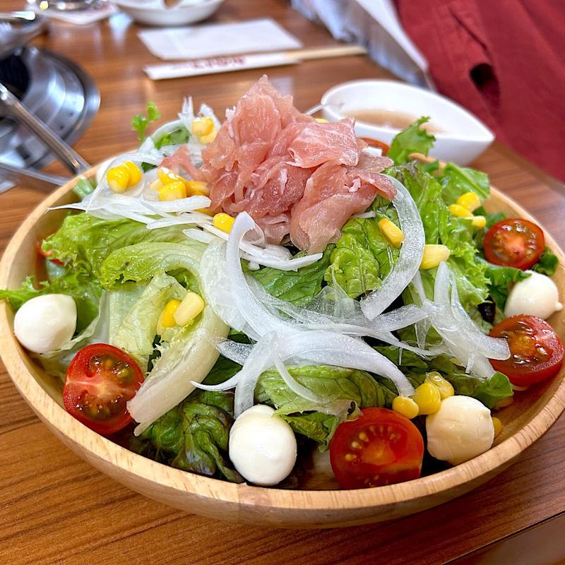 生ハムとモッツァレラチーズのサラダ レギュラー(サッポロビール　仙台ビール園 )