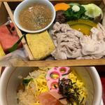 黒豚の野菜蒸しセット(遊食豚彩 いちにいさん 銀座店)