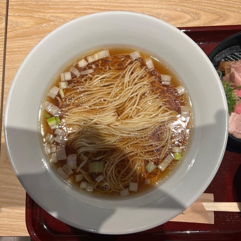 淡麗「極」醤油ラーメン(大江戸フードホール)