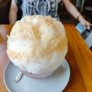 福島県産あかつき桃のかき氷(Cafe 909)