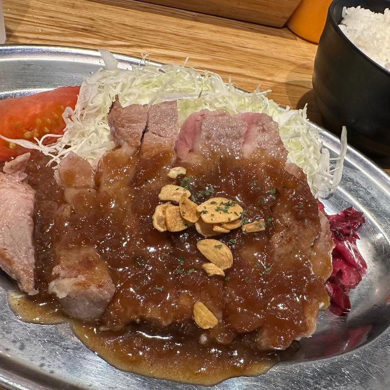 低温調理極厚トンテキ(幸運豚人（Tsui-teru ! Porkman）)