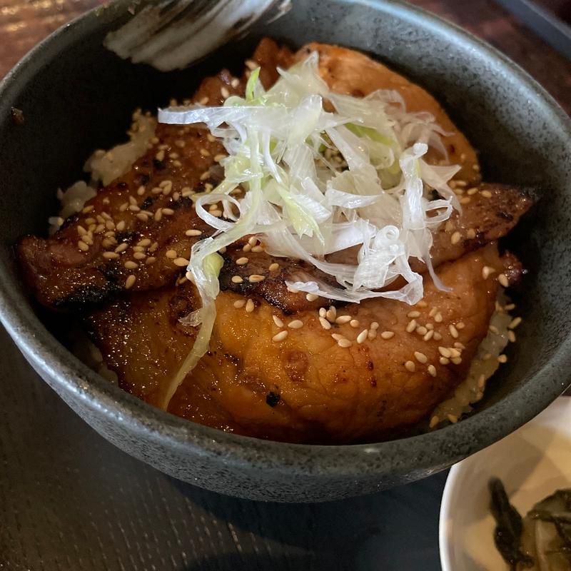 豚みそ丼(ちんばた )