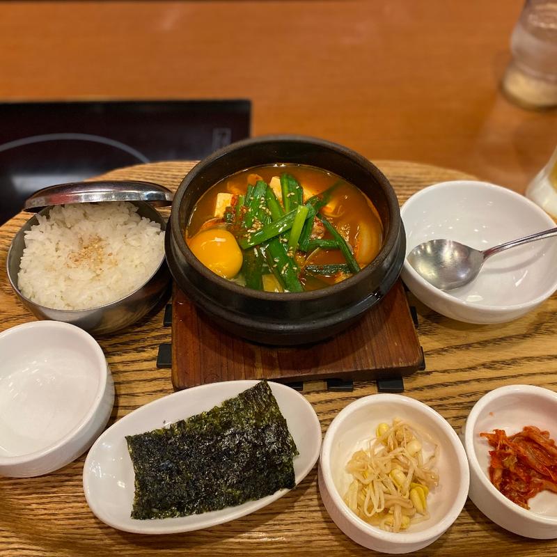 スンドゥブチゲ定食(コリアンキッチン シジャン 浜松駅メイワン店)