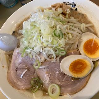 しょうゆラーメン(超ごってり麺ごっつ 秋葉原店)
