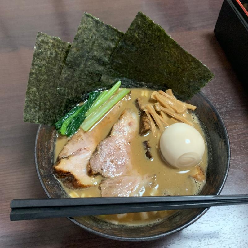 らーめん仰山のせ(麺座 かたぶつ )