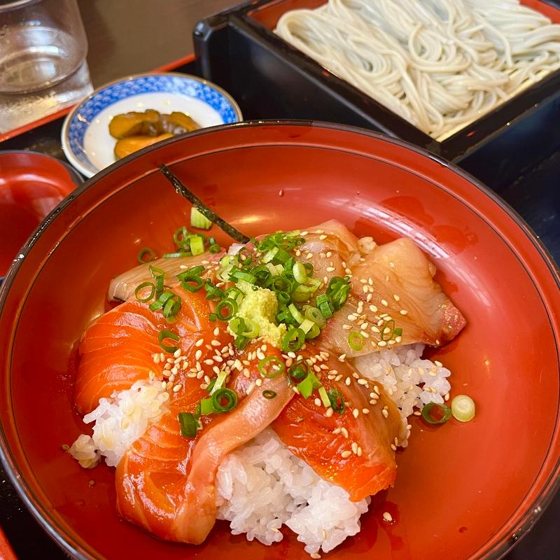 海鮮漬け丼へぎそばセット(こんごう庵 神保町店 （こんごうあん）)