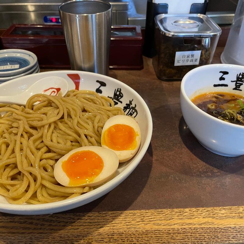黒味玉とんこつ(三豊麺 十三店)