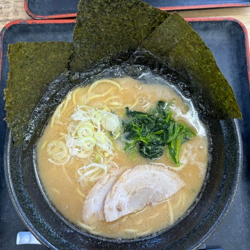家系ラーメン(ショッピングコーナー 小田原PA)