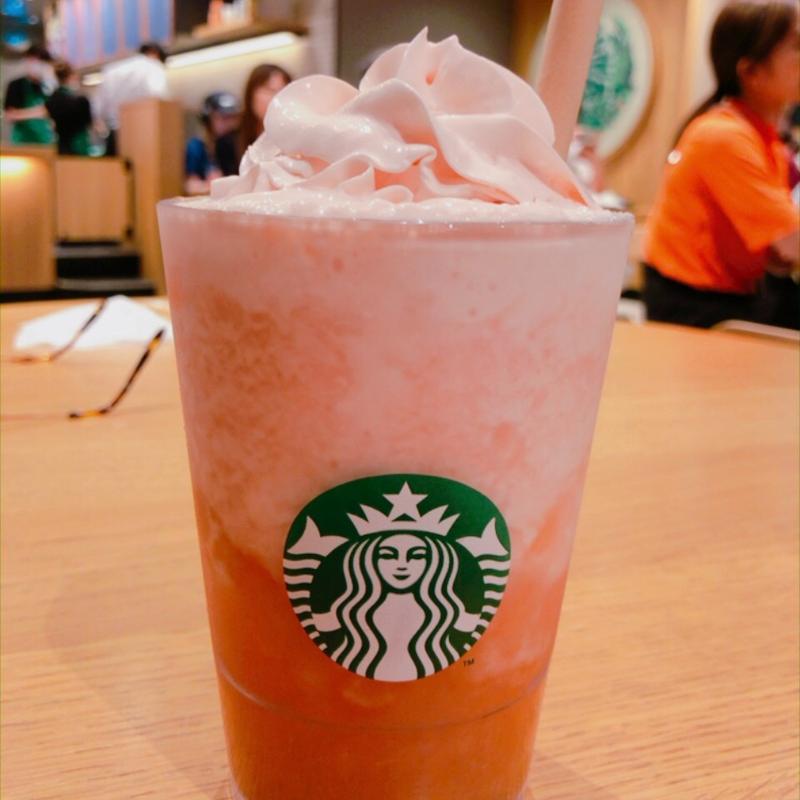 ピーチフラペチーノ(スターバックス コーヒー 阪神梅田本店 地下2階店)