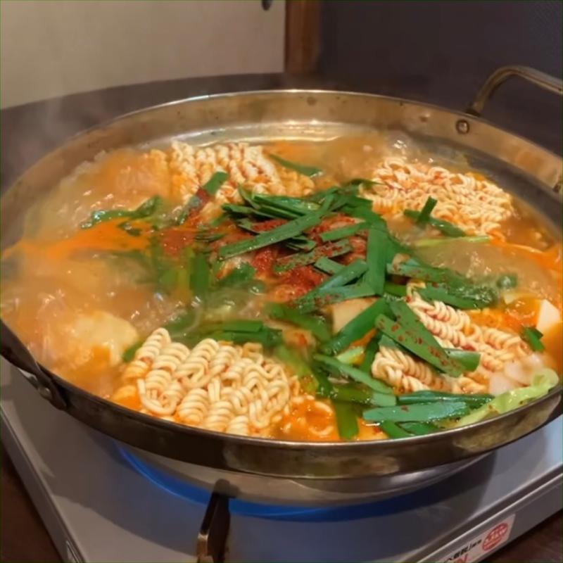 プデチゲ(コリアンダイナー ヤン)