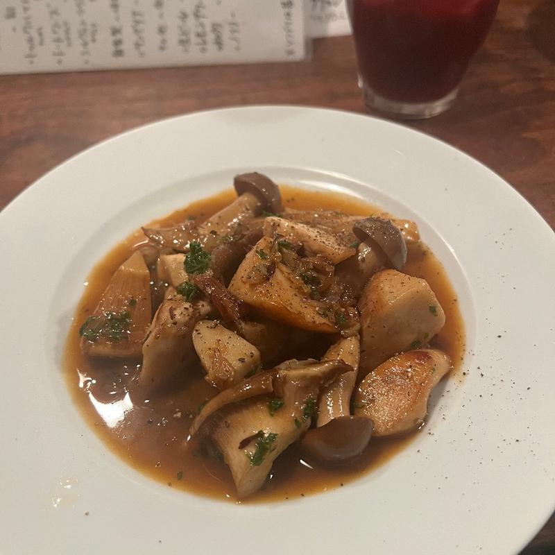 木の子のコラーゲンソテー(ビストロ　アリゴ )