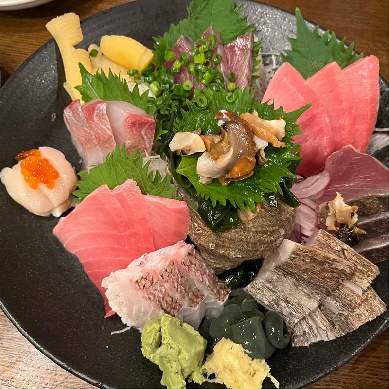 お刺身の盛り合わせ(熊や別館 弥栄)