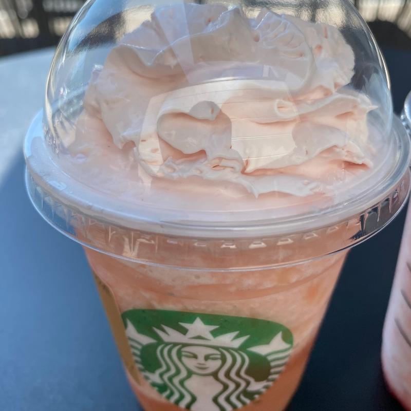 ガブリピーチフラペチーノ(スターバックスコーヒー 西宮鞍掛店)
