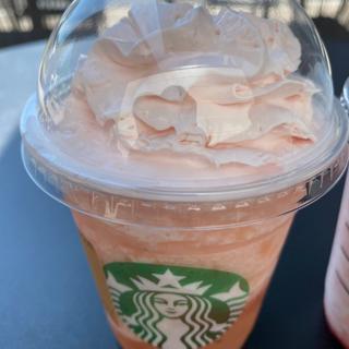 ガブリピーチフラペチーノ(スターバックスコーヒー 西宮鞍掛店)